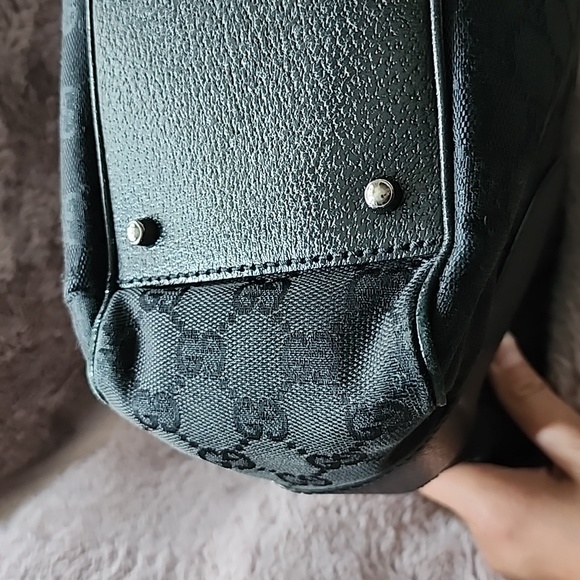 Authentic black Gucci canvas satchel with black leather handle - Picture 4 of 11